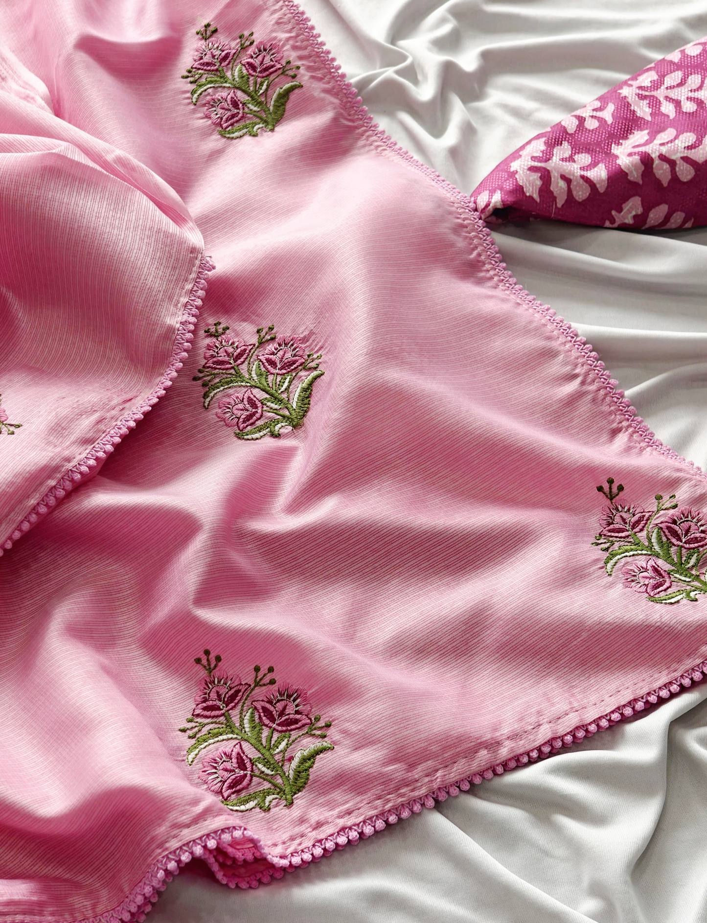 Beautiful premium Kota Doriya saree with scallop border