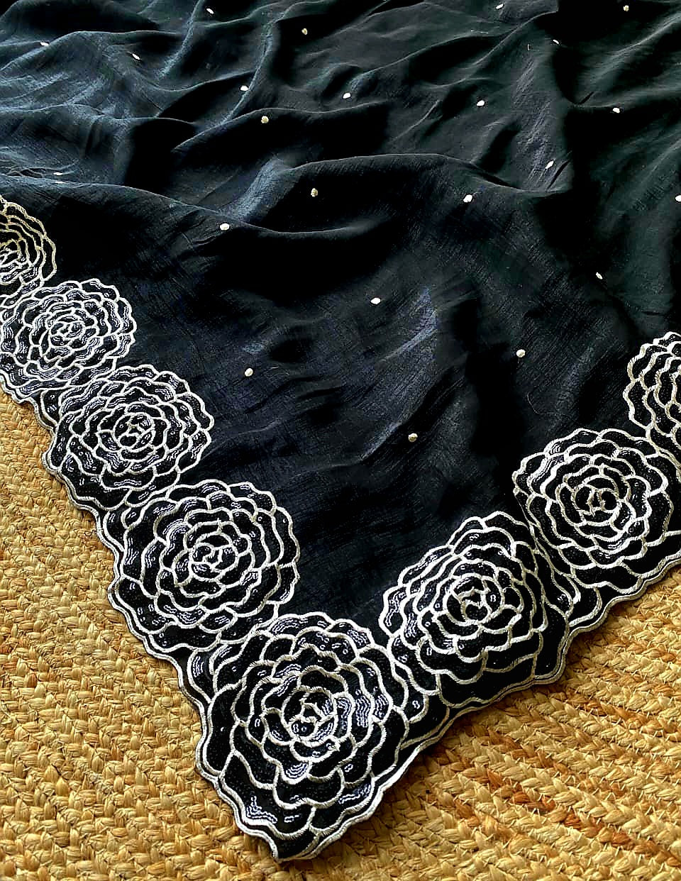 Beautiful Crunchy silk saree