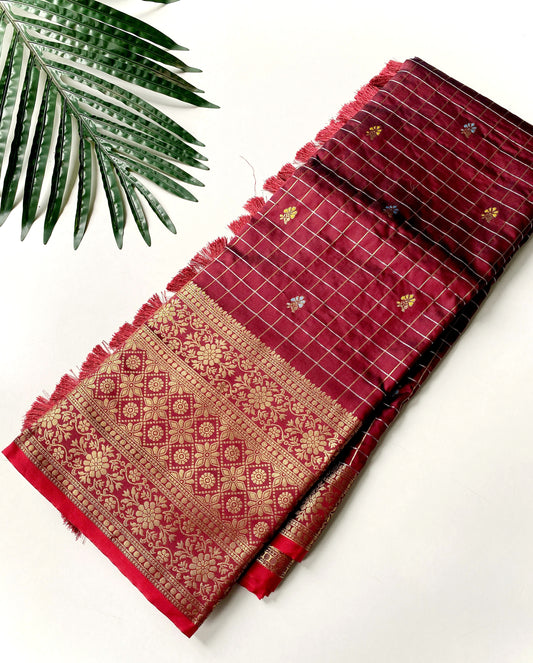 Hadloom saree with Meenakari work